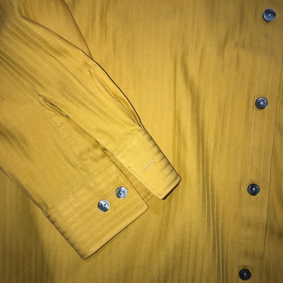 Button up striped dress shirt - Picture 4 of 6